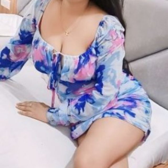 Noida Escorts 100% Genuine Call Girls in Noida with 7290939159