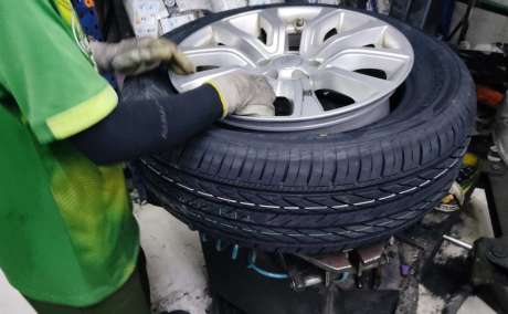 Fast, Reliable, and Hassle-Free Tyre Assistance!