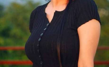 Call Us 9643097474 Call Girls In Mukherjee Nagar Delhi Ncr